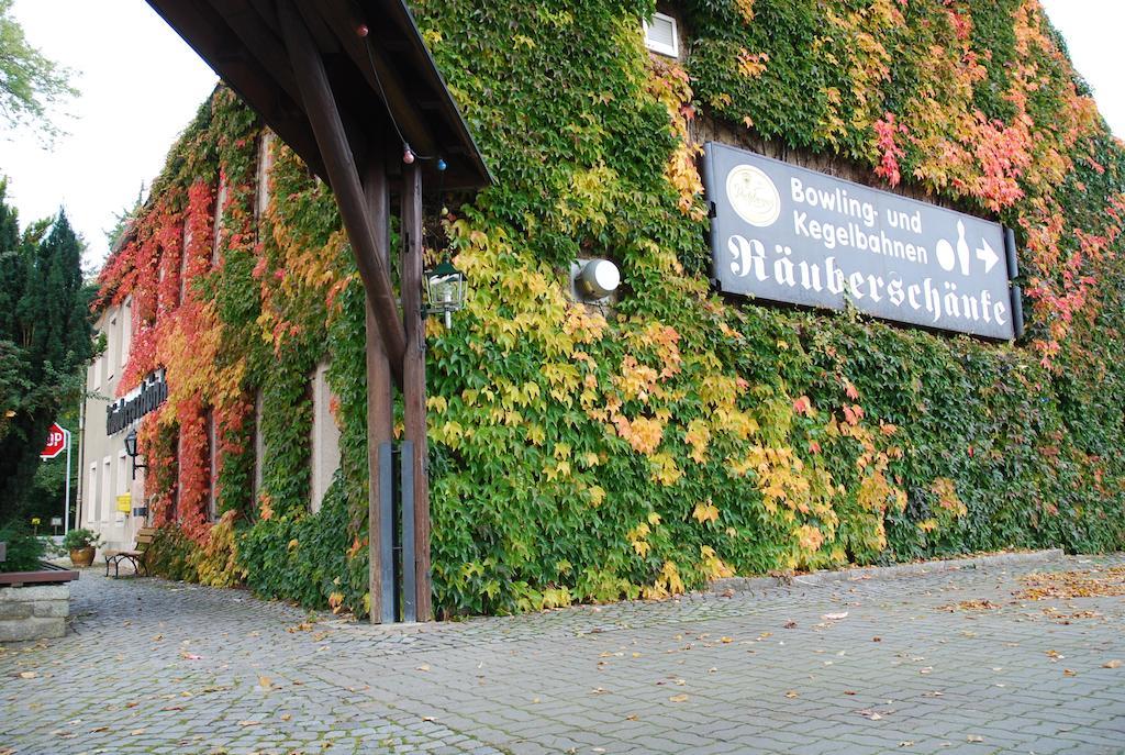 Raeuberschaenke Hotell Oederan Exteriör bild